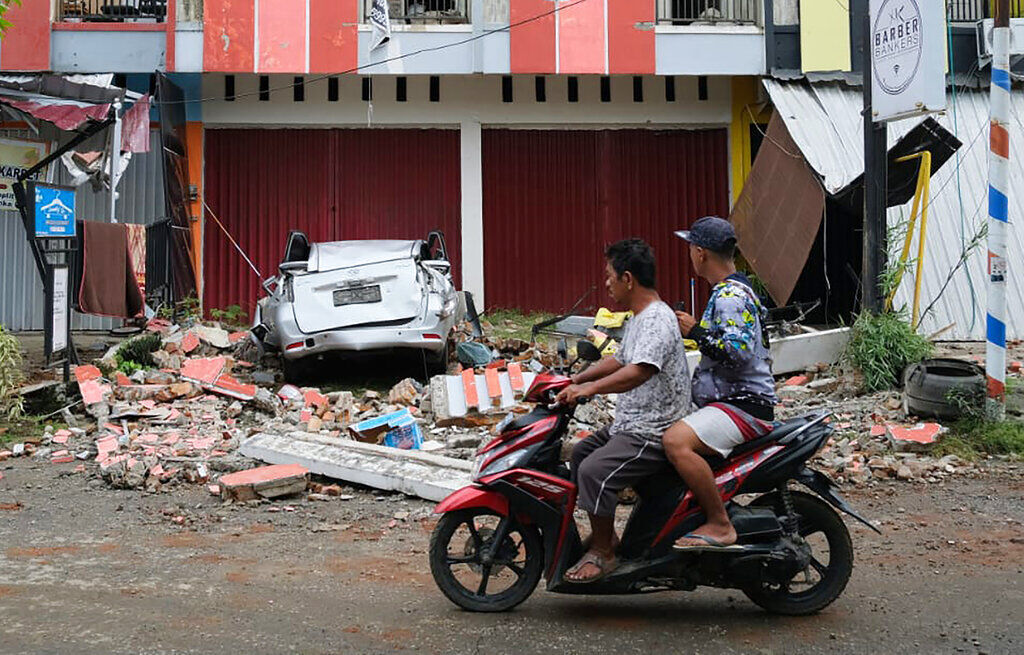 APTOPIX Indonesia Earthquake